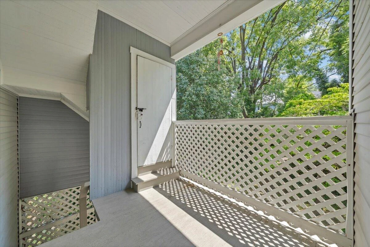 1412 Maple AVE SW - Photo 27