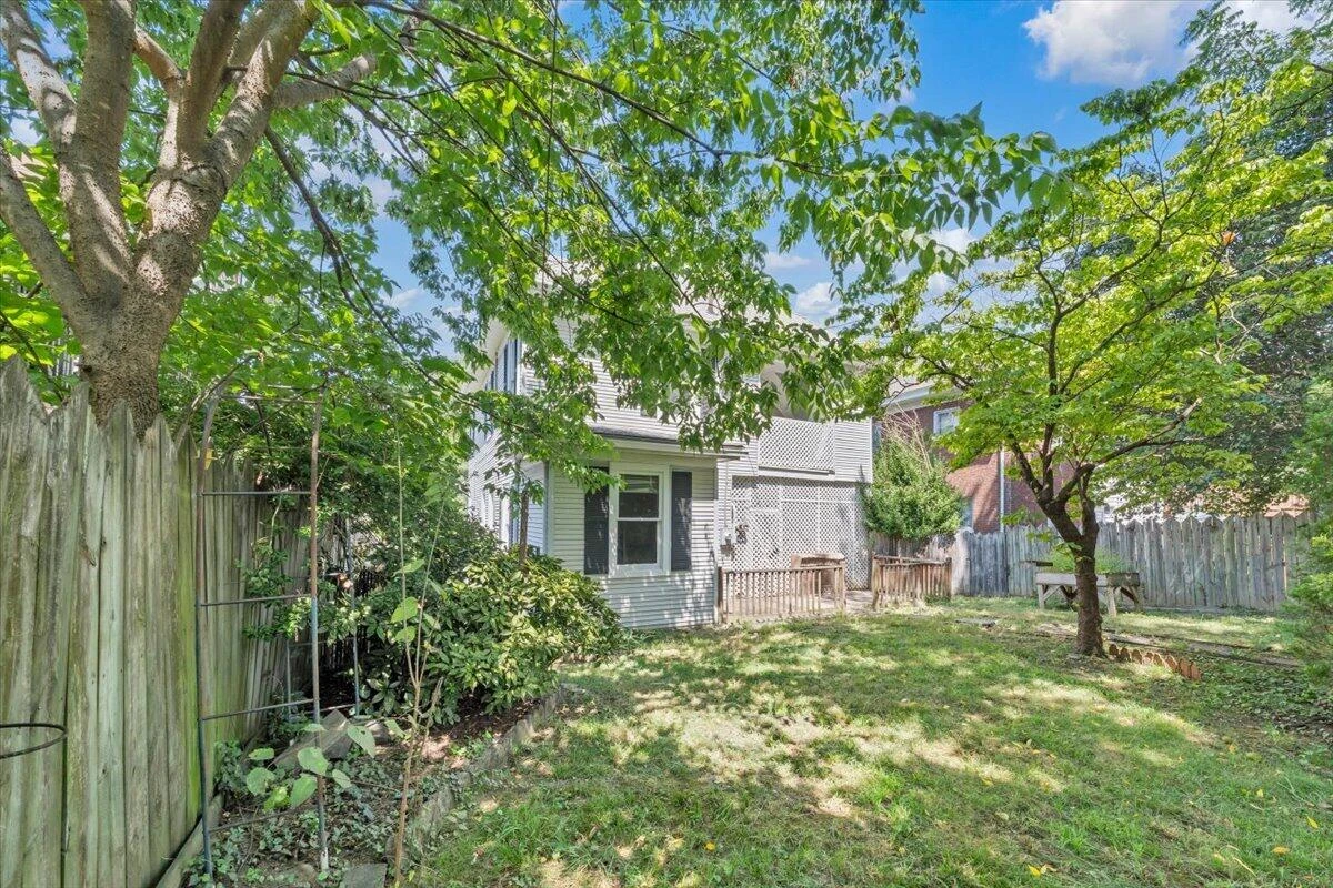1412 Maple AVE SW - Photo 30