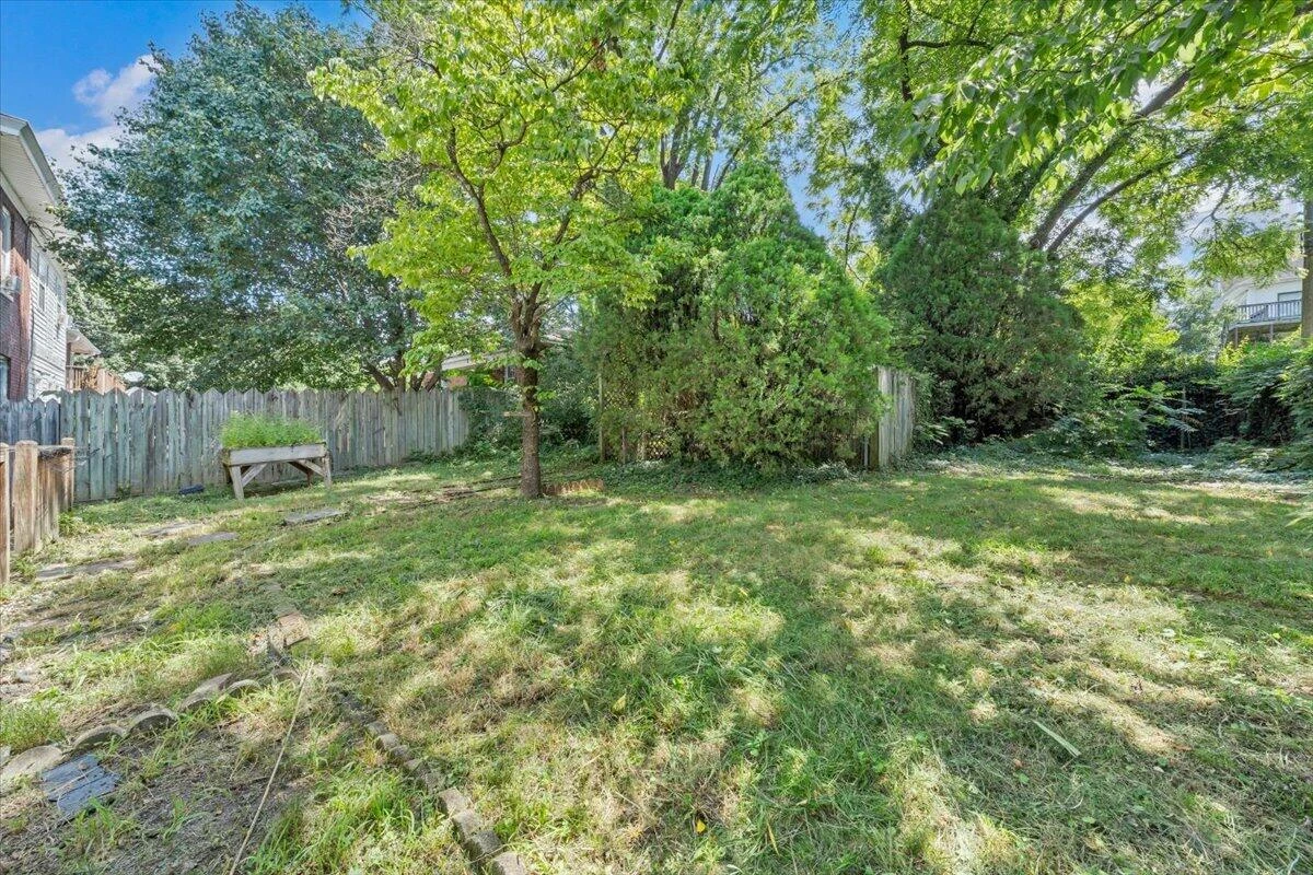 1412 Maple AVE SW - Photo 32
