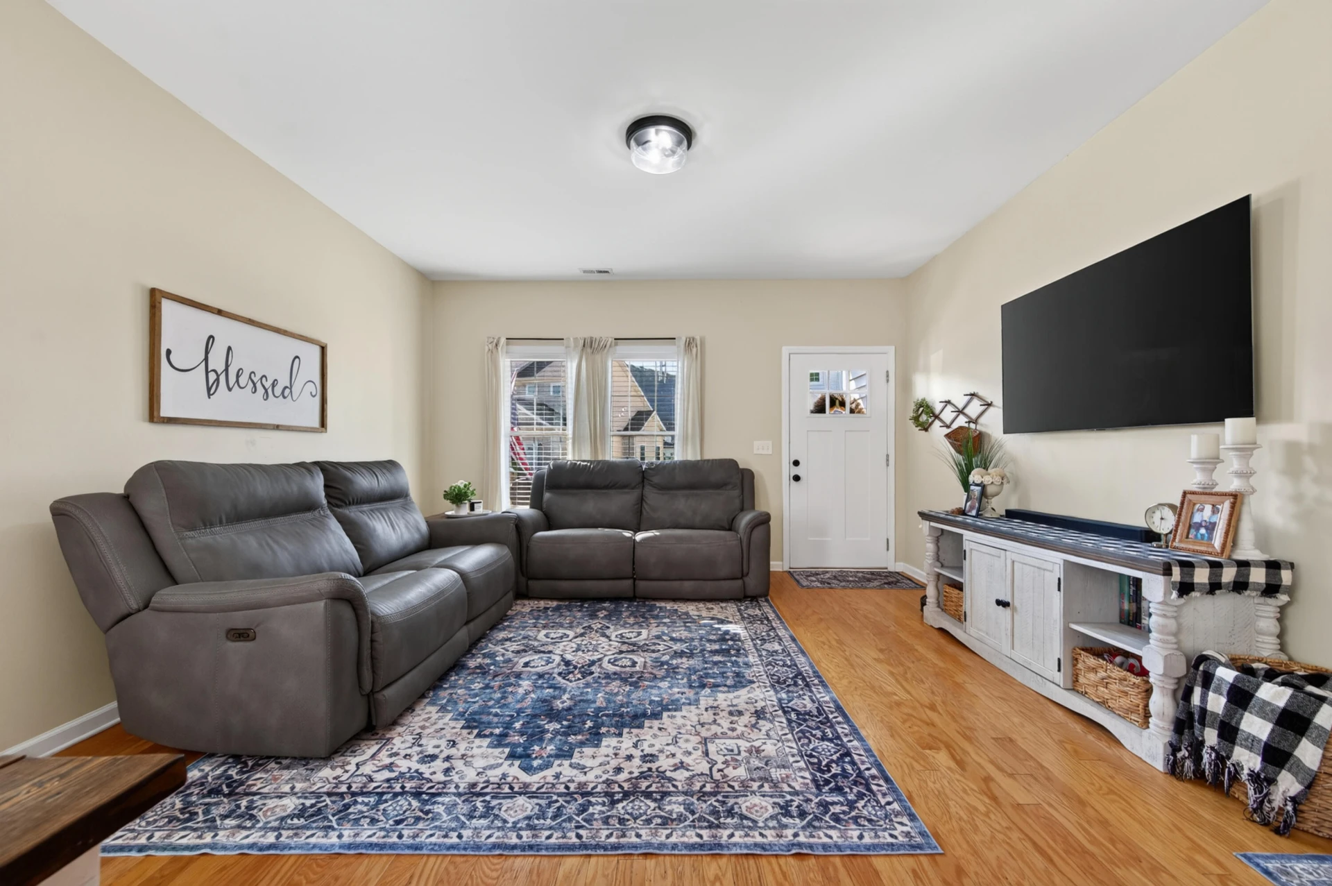 320 Bernies WAY - Photo 9