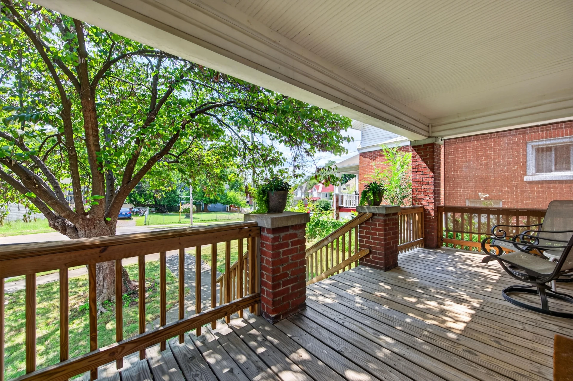 1108 6th ST SE - Photo 5