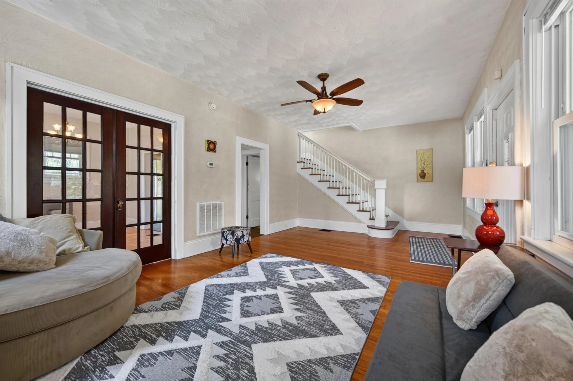 1108 6th ST SE - Photo 11