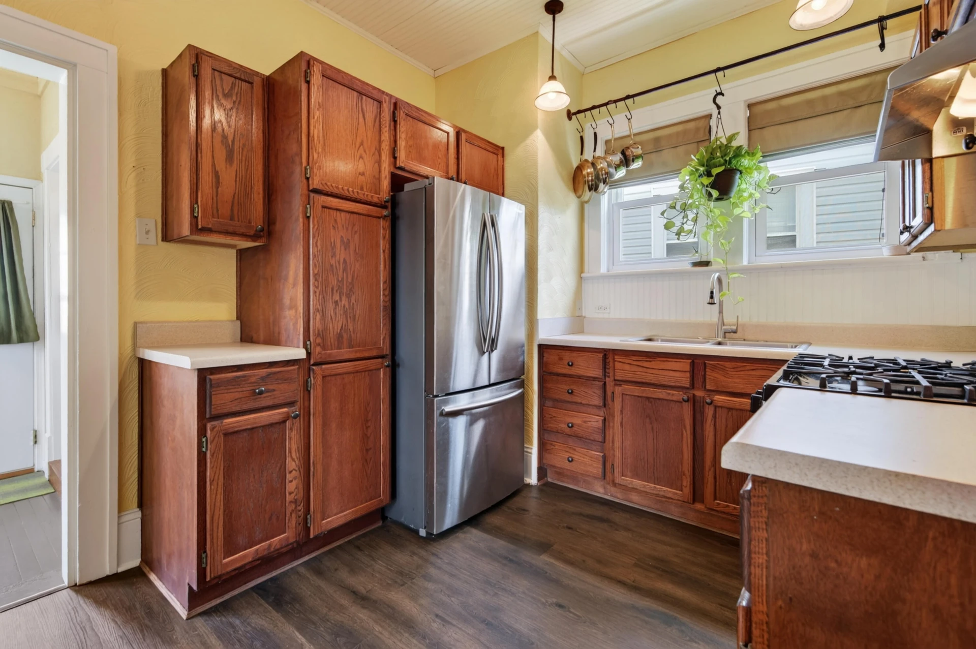 1108 6th ST SE - Photo 16