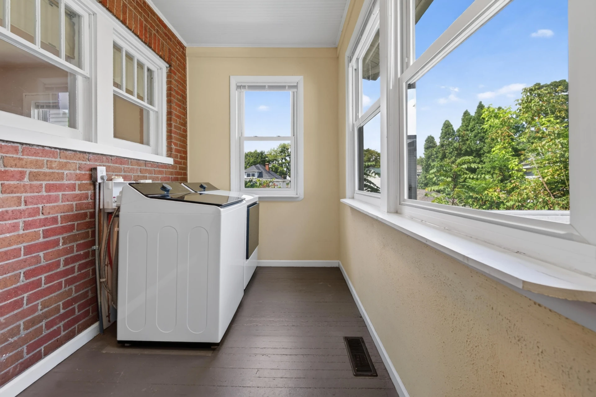 1108 6th ST SE - Photo 24