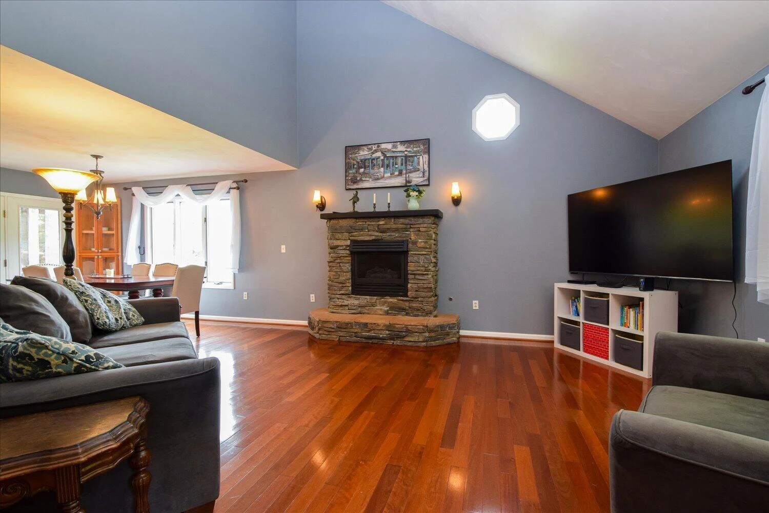 5315 Merriman RD - Photo 9