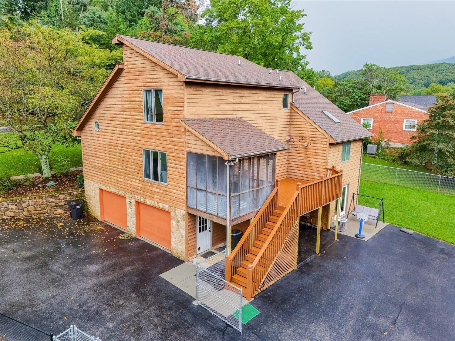 5315 Merriman RD - Photo 35