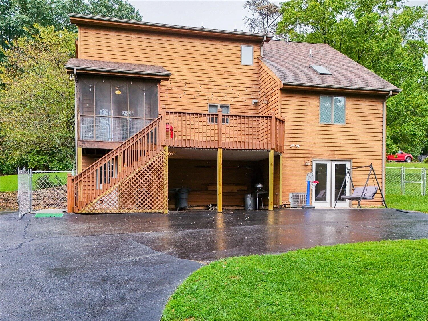 5315 Merriman RD - Photo 37