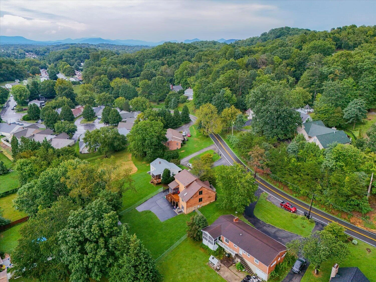 5315 Merriman RD - Photo 47