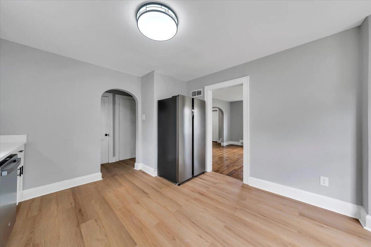 4028 Kentucky AVE NW - Photo 15