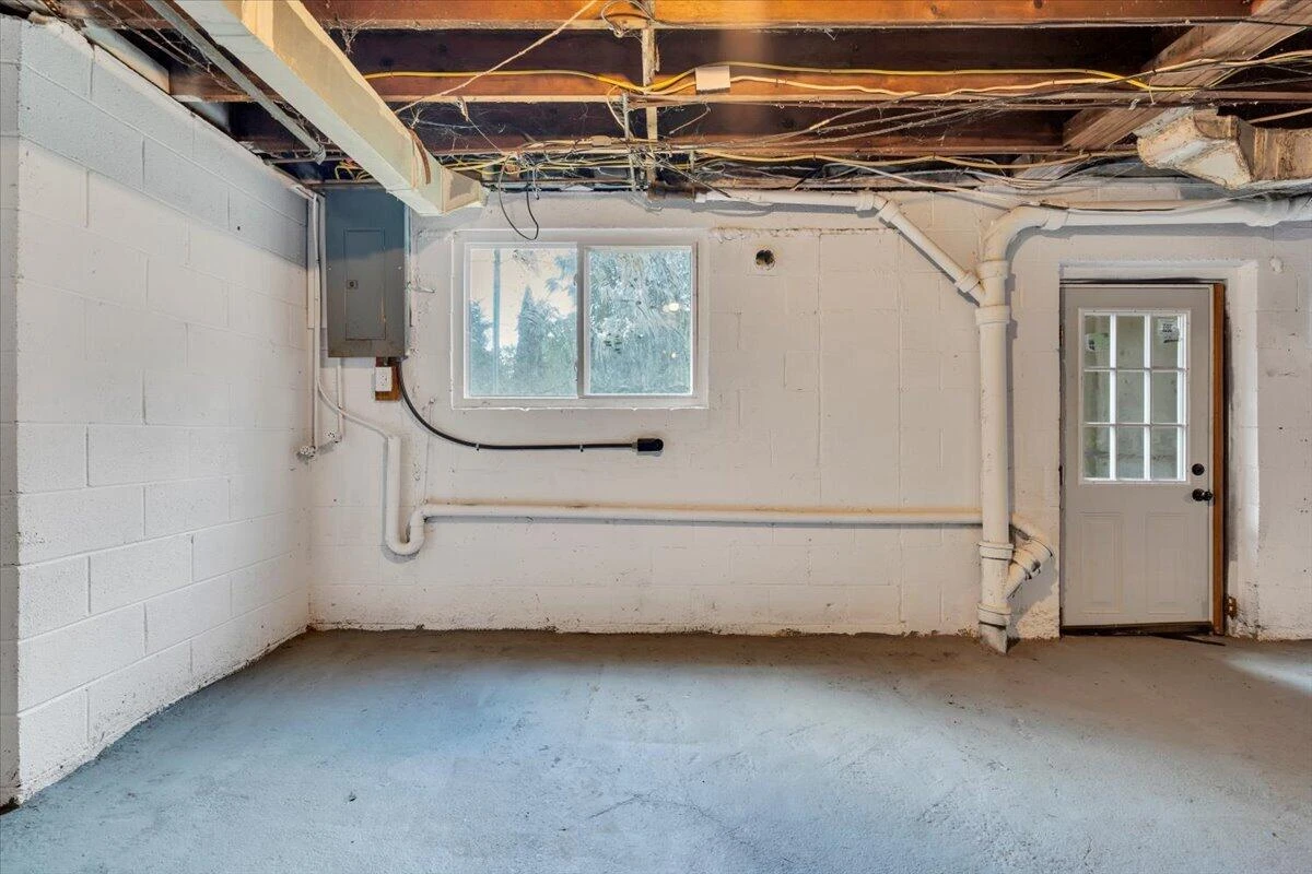 4028 Kentucky AVE NW - Photo 26