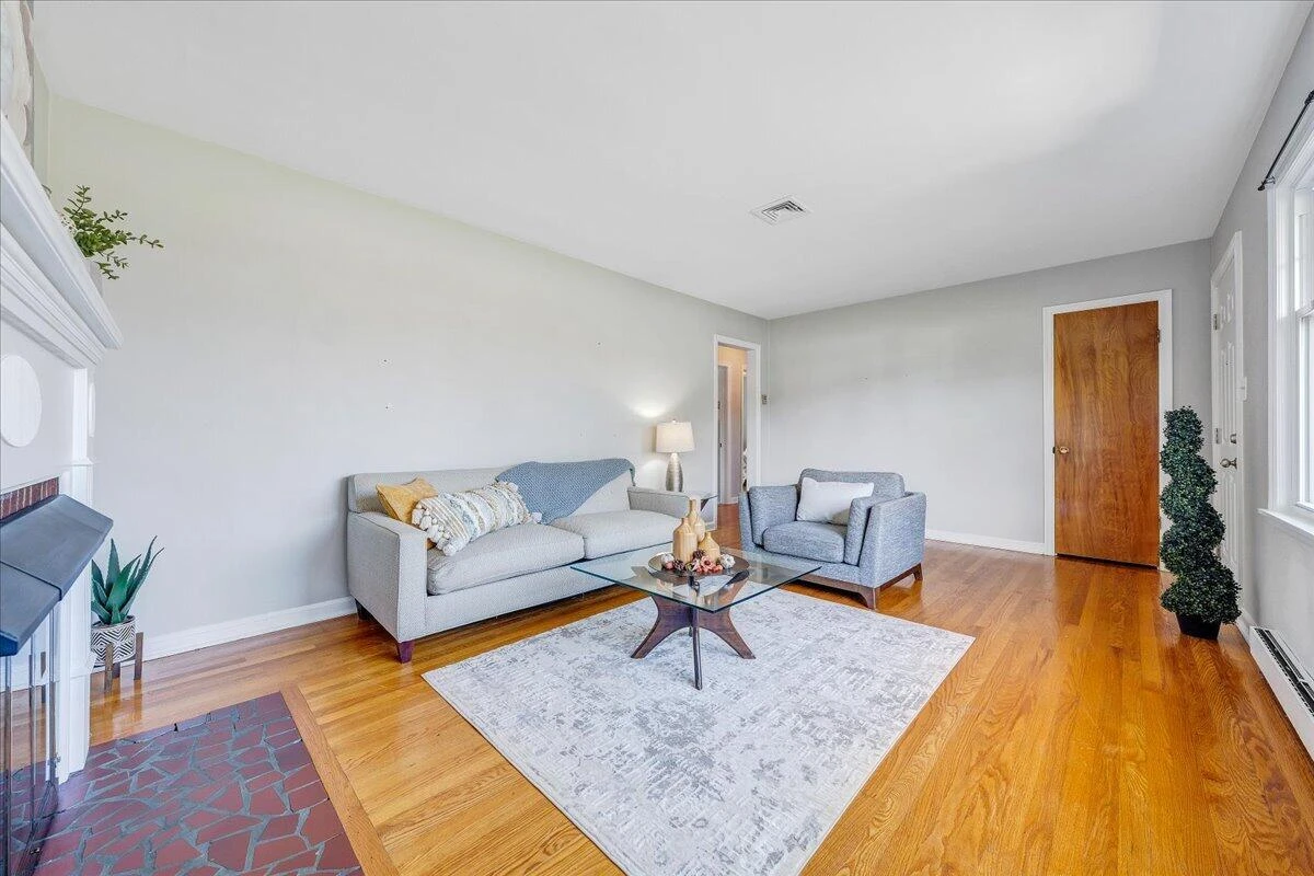 3363 Melody AVE - Photo 8