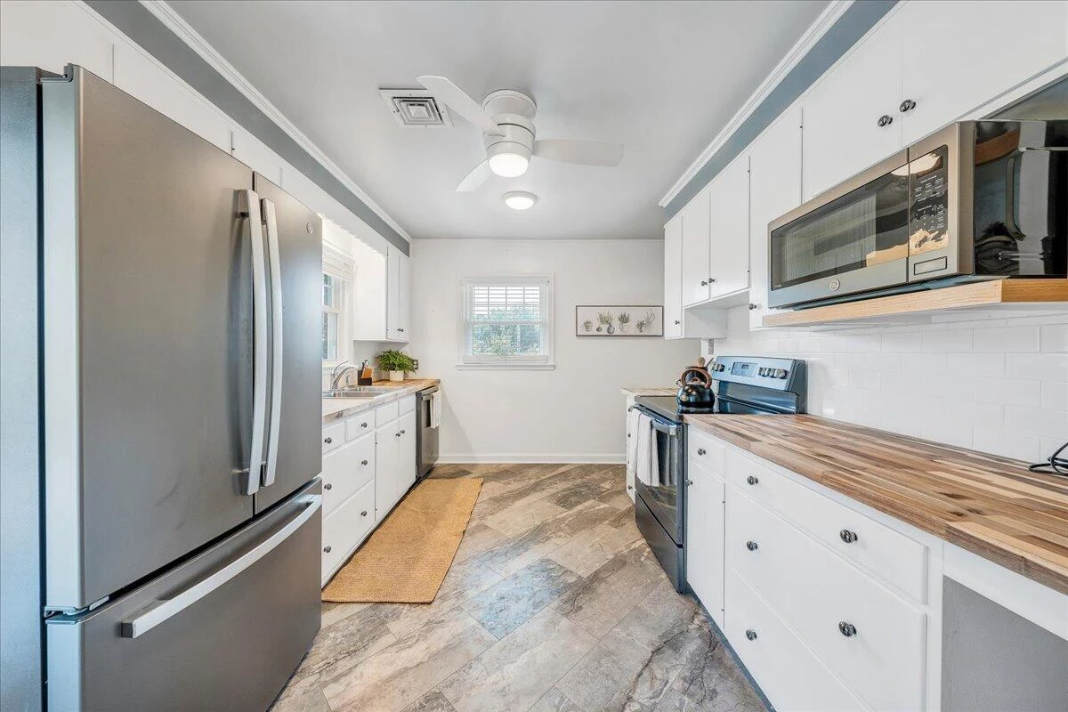 3363 Melody AVE - Photo 12