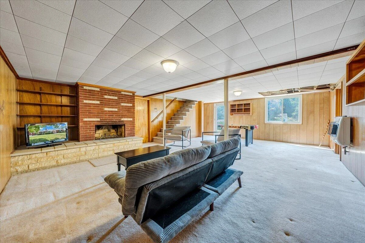 3363 Melody AVE - Photo 27
