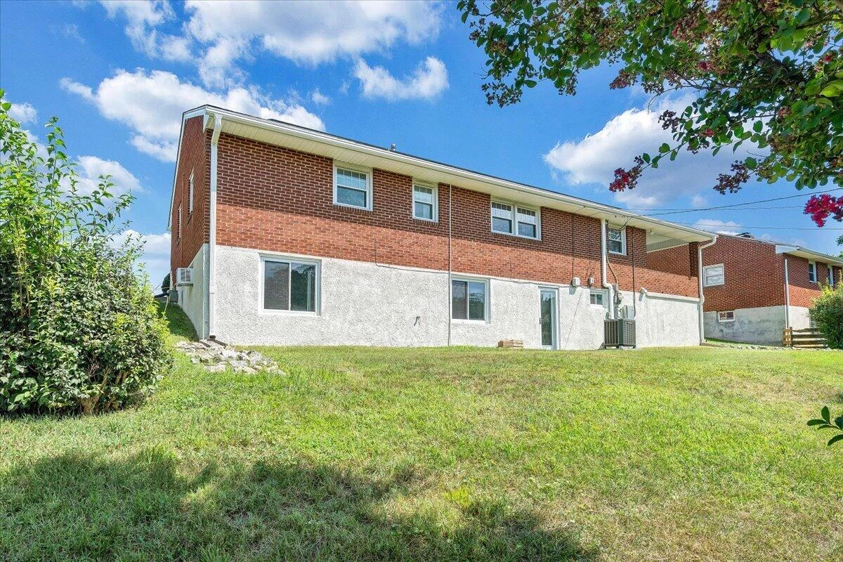3363 Melody AVE - Photo 34