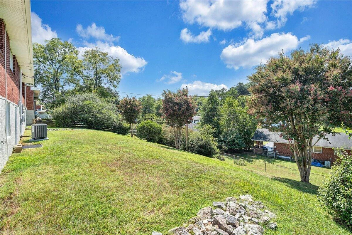 3363 Melody AVE - Photo 35