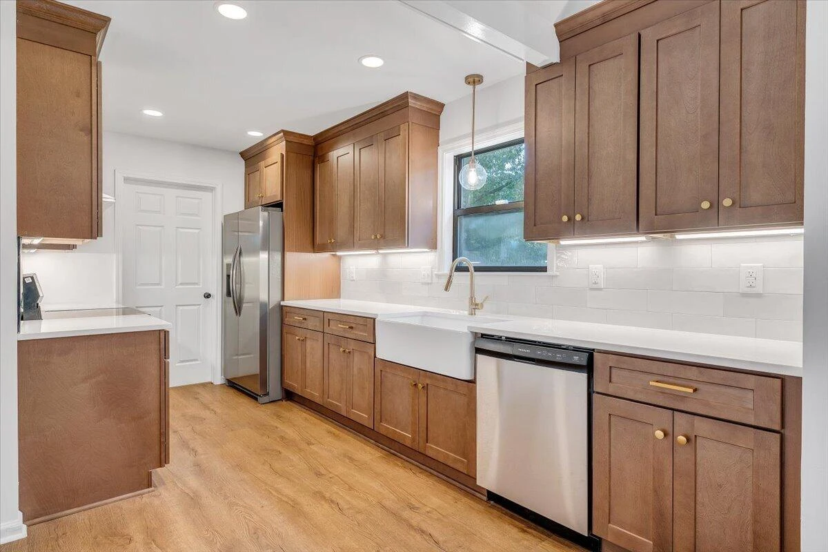 3431 Westmoreland DR - Photo 2
