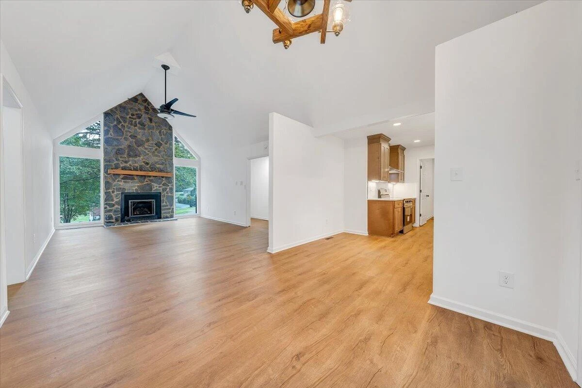 3431 Westmoreland DR - Photo 6