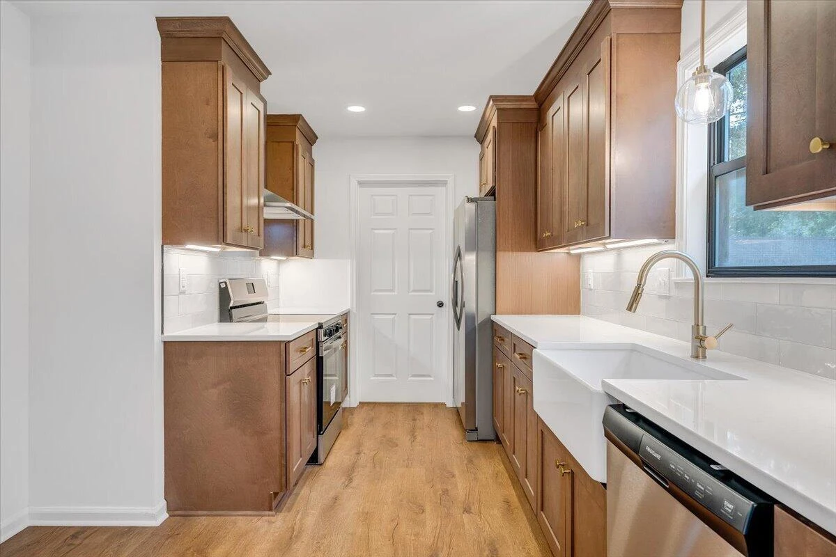 3431 Westmoreland DR - Photo 9