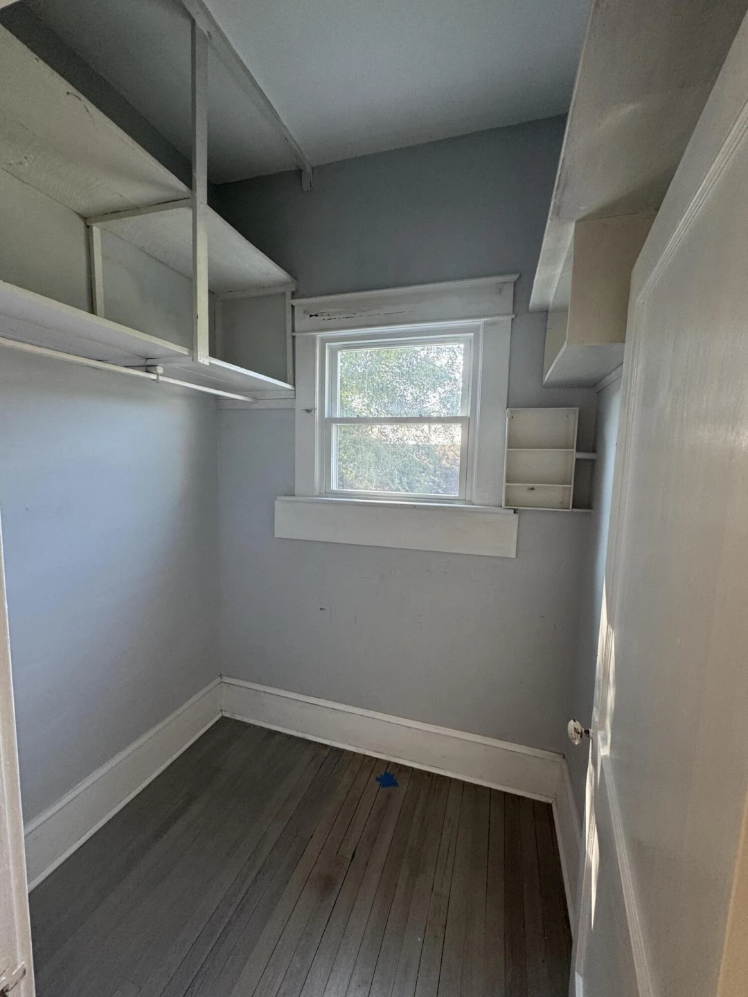 613 Montrose AVE SE - Photo 7