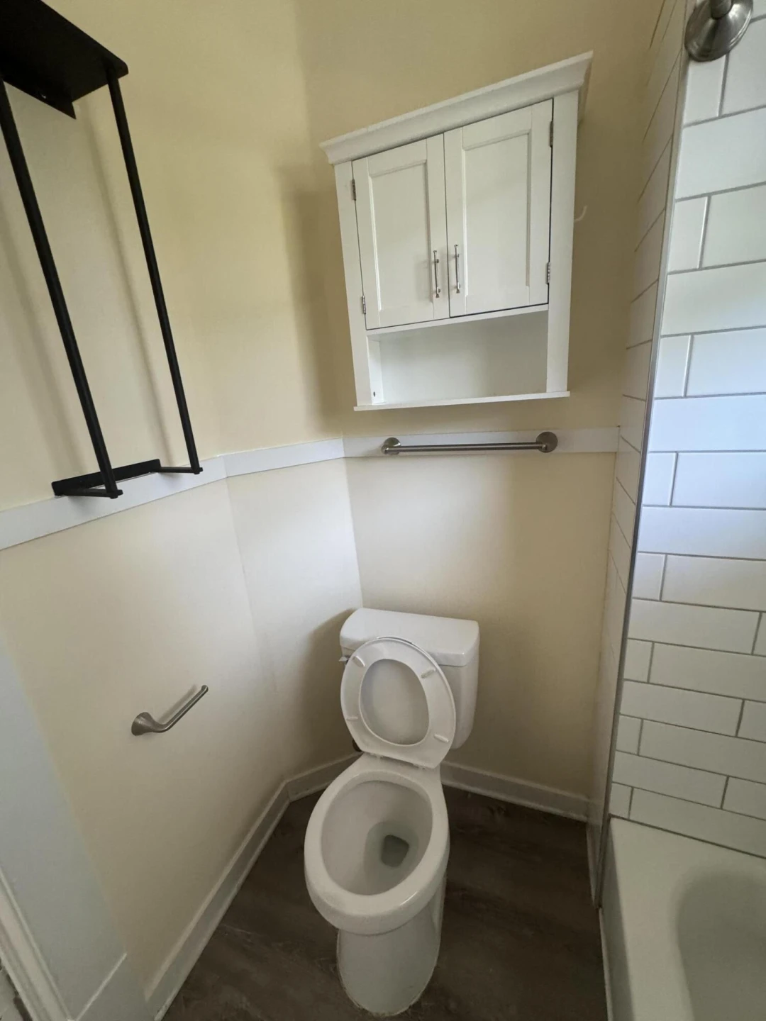 613 Montrose AVE SE - Photo 10
