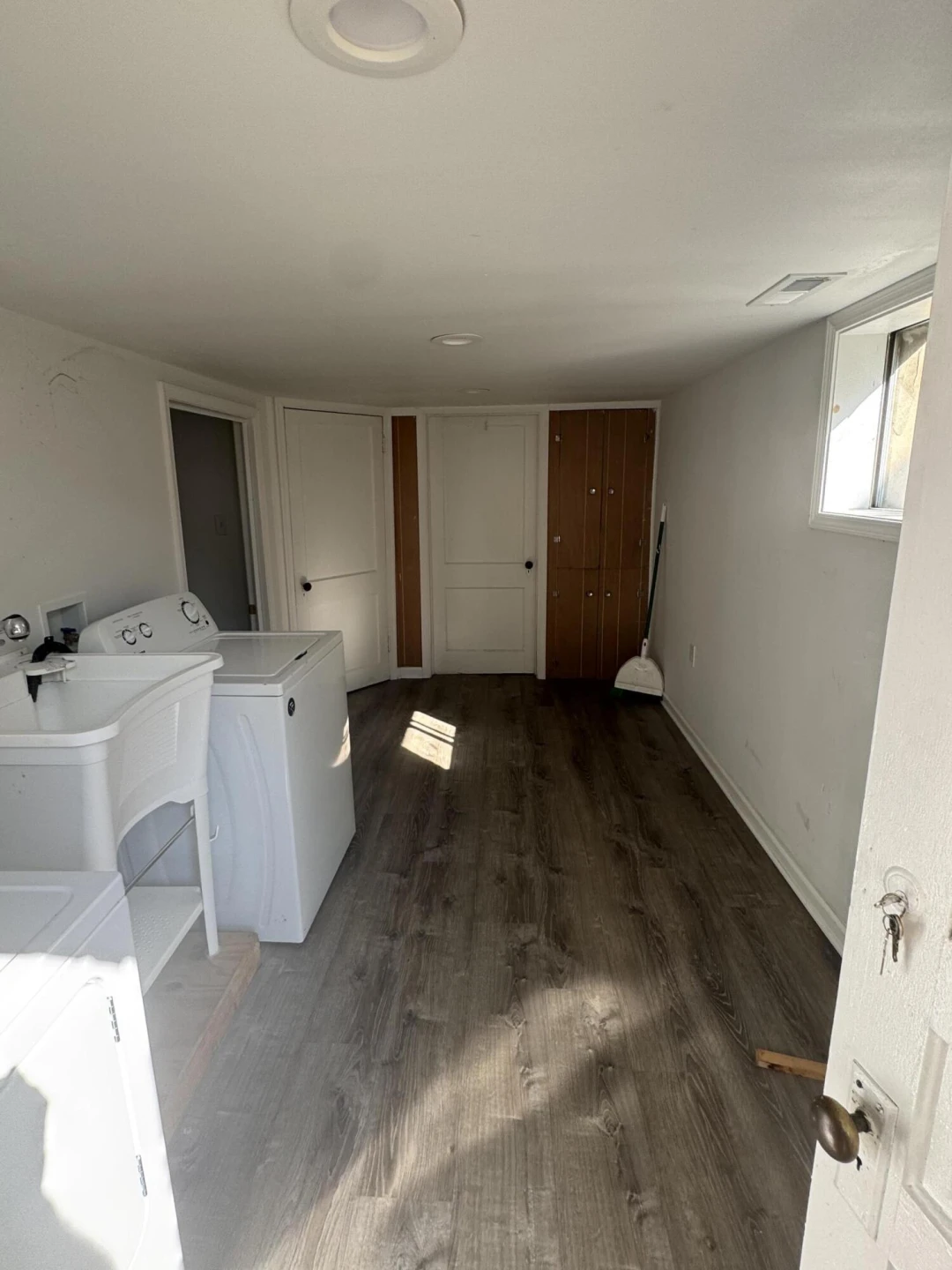 613 Montrose AVE SE - Photo 23