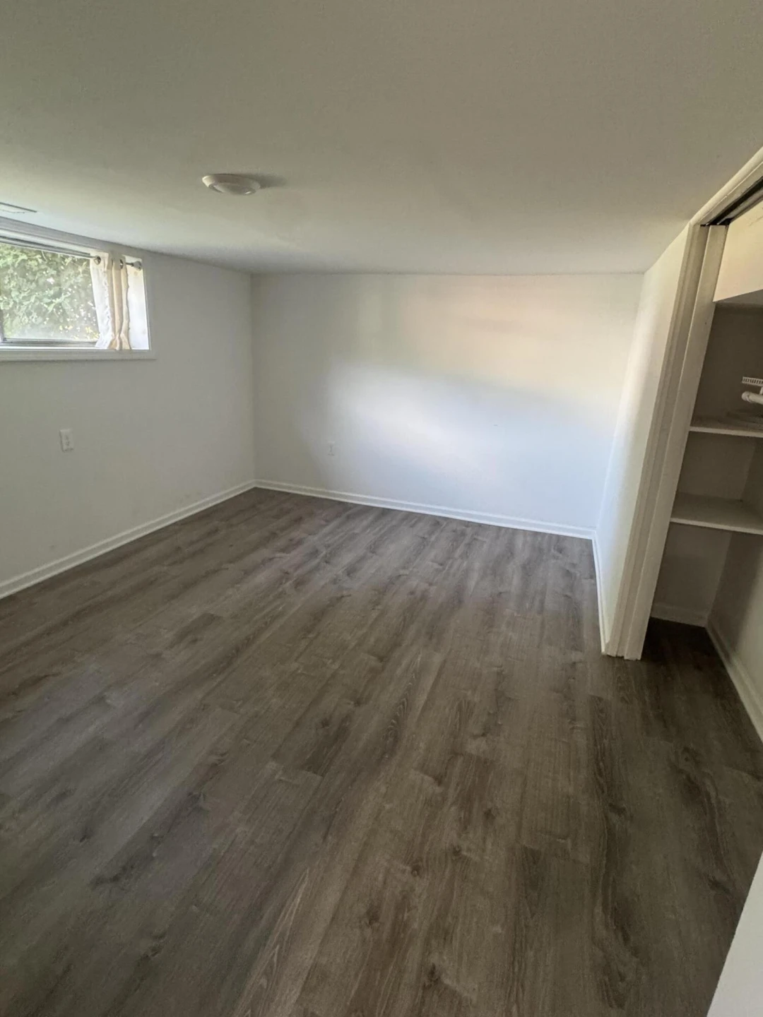 613 Montrose AVE SE - Photo 26