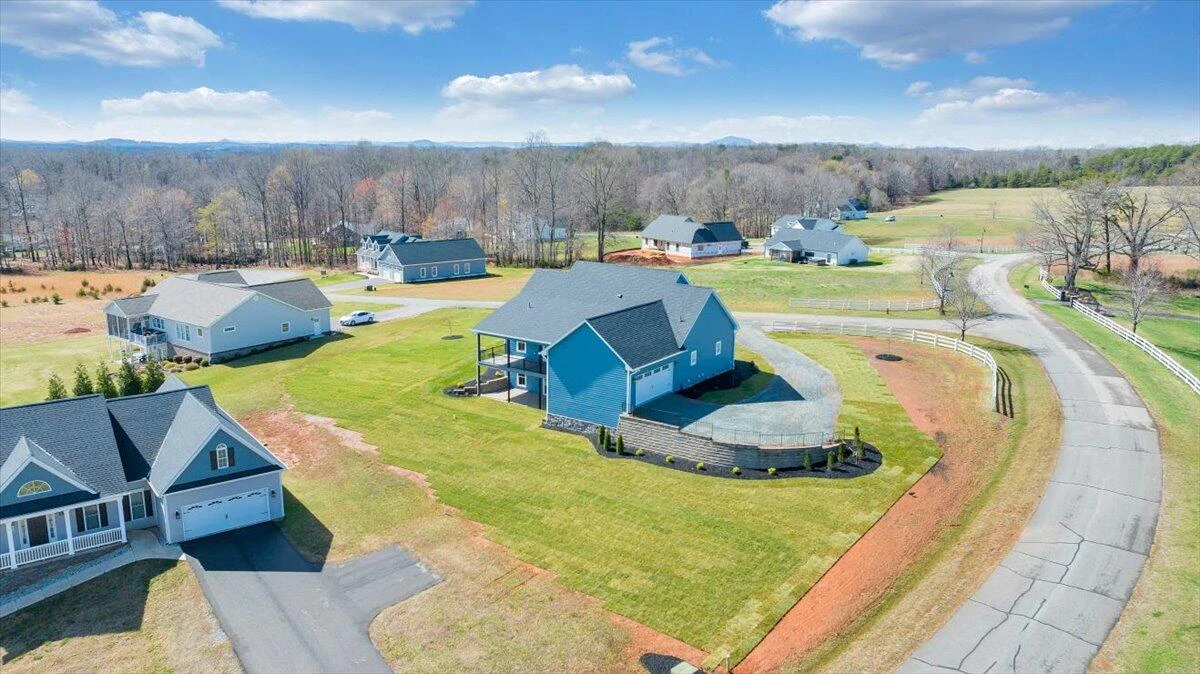 27 Smokehouse RD - Photo 137