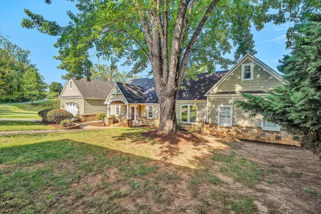 255 Plantation DR, Penhook, VA, 24137