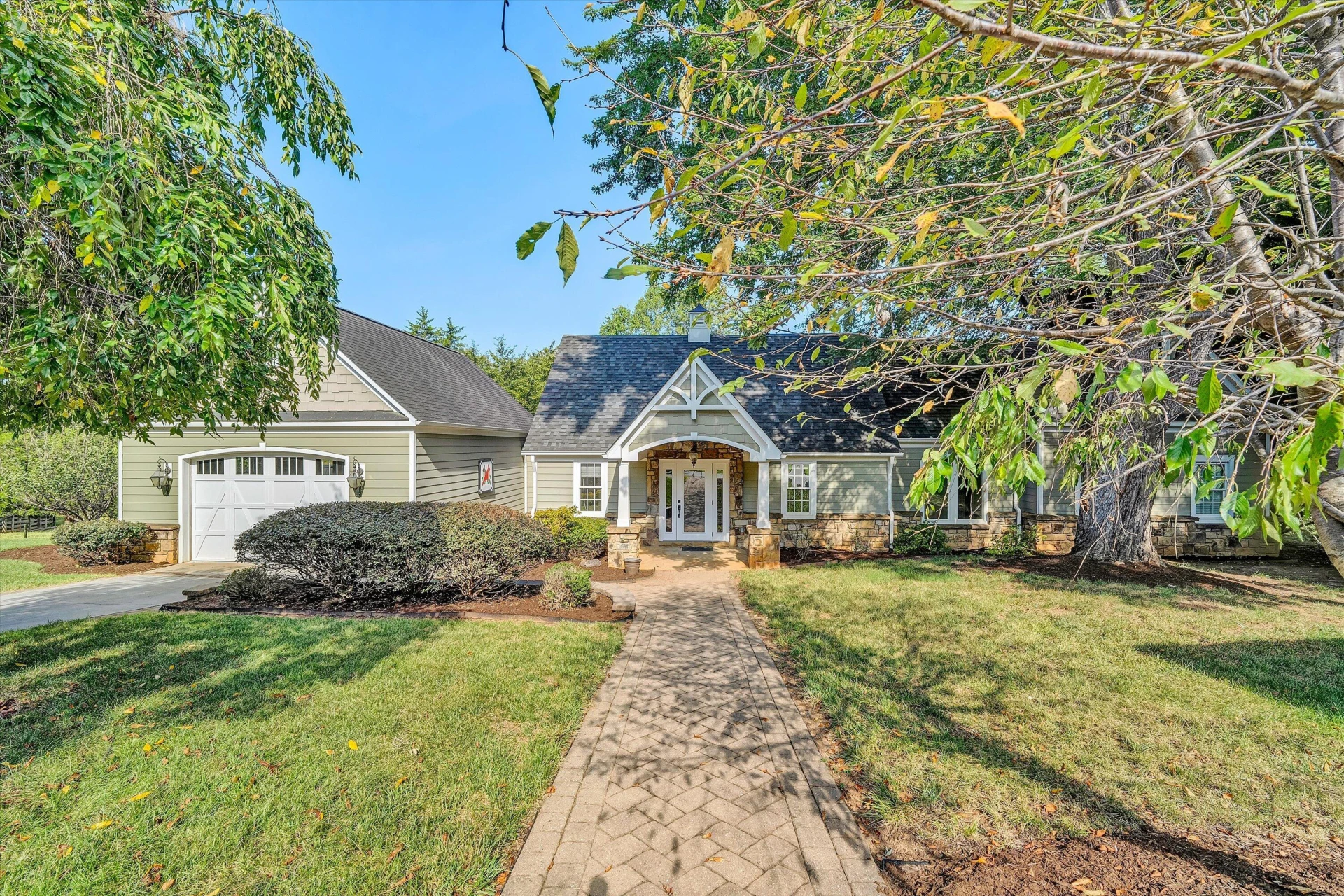 255 Plantation DR - Photo 2