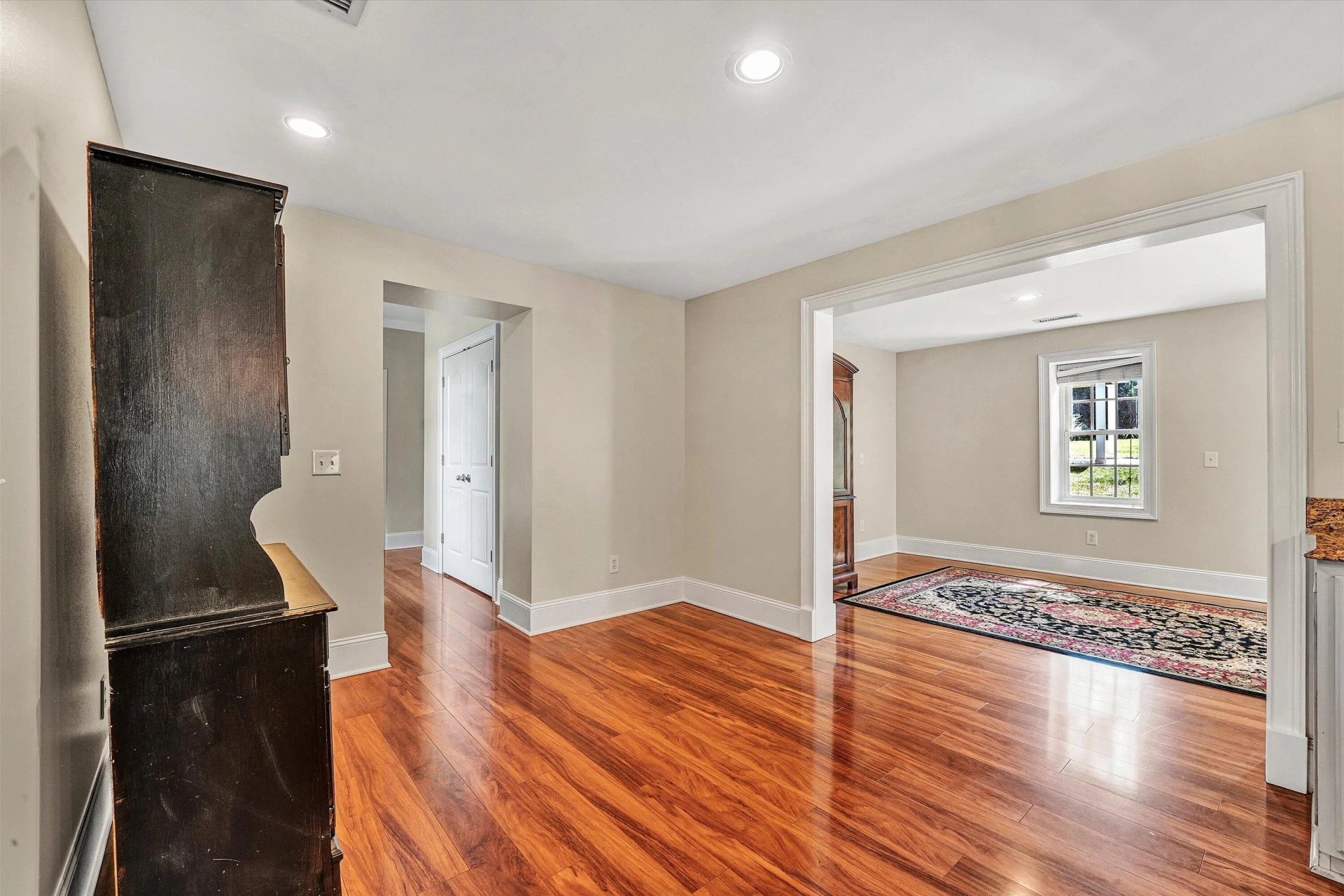 255 Plantation DR - Photo 12