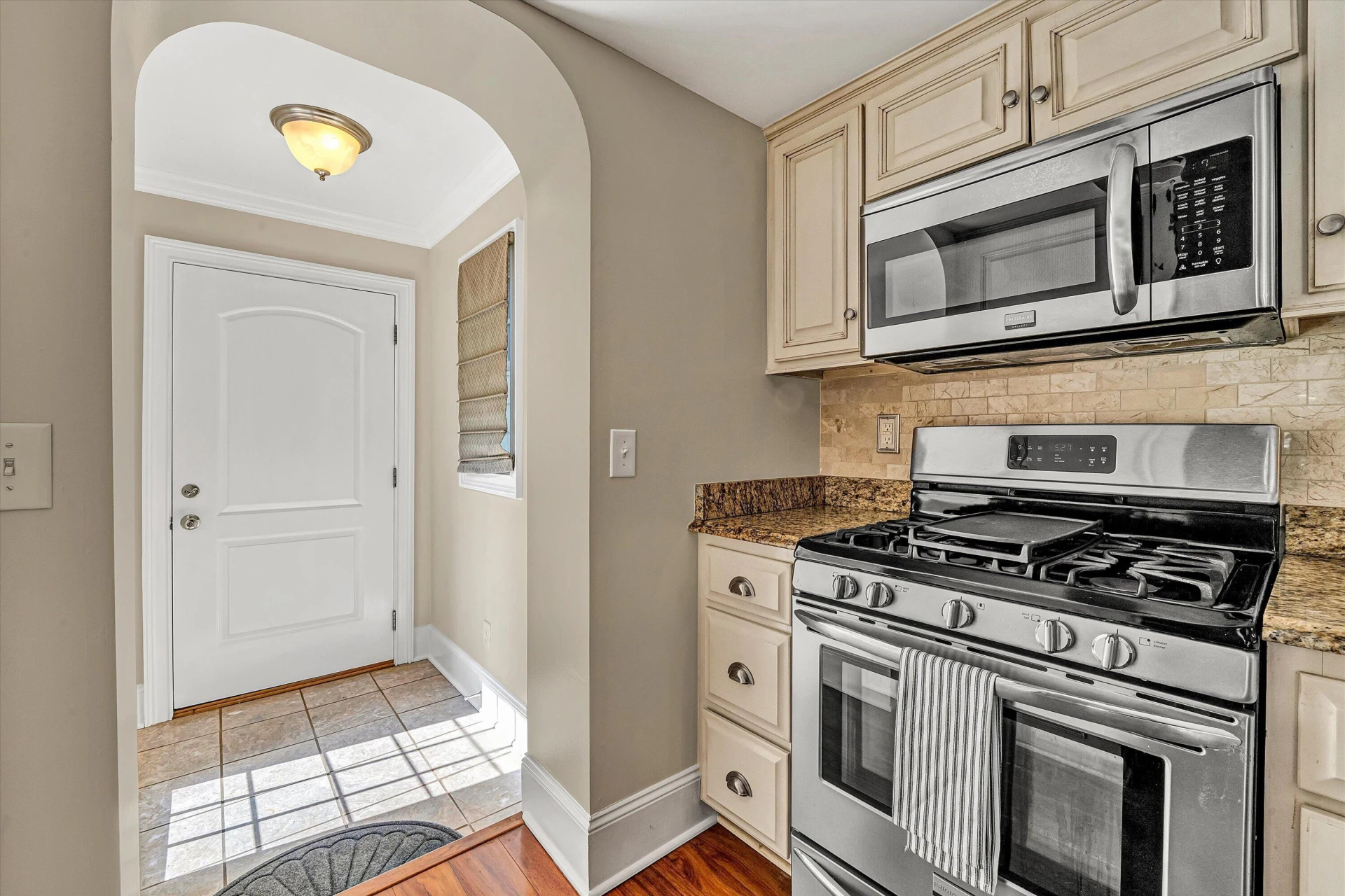 255 Plantation DR - Photo 15
