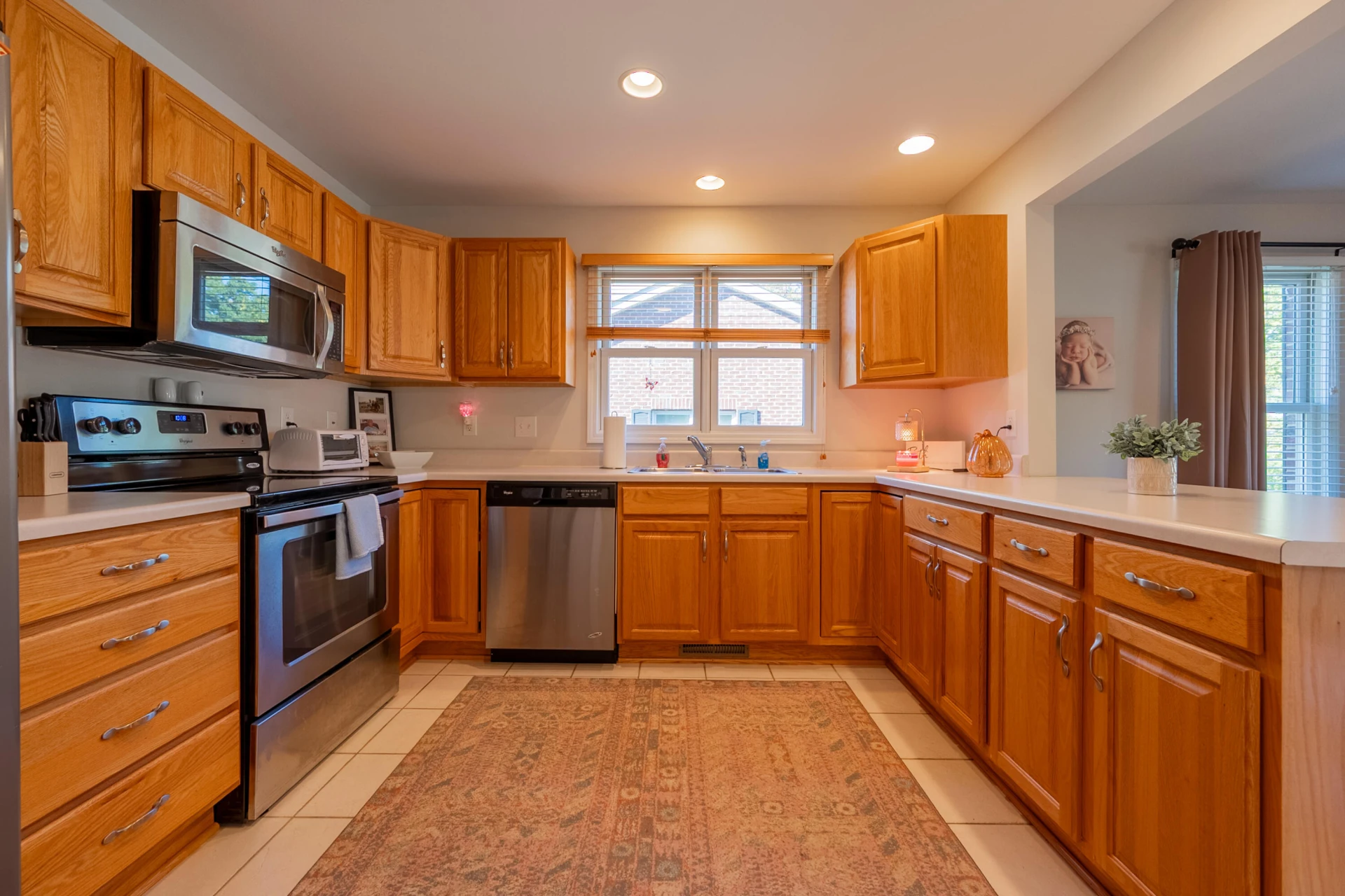 1005 Edwards LN - Photo 9