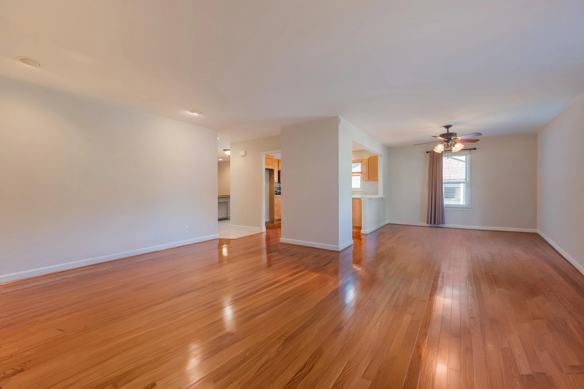 1005 Edwards LN - Photo 16