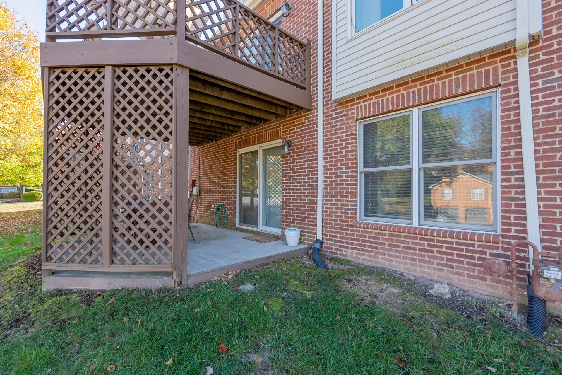 1005 Edwards LN - Photo 74