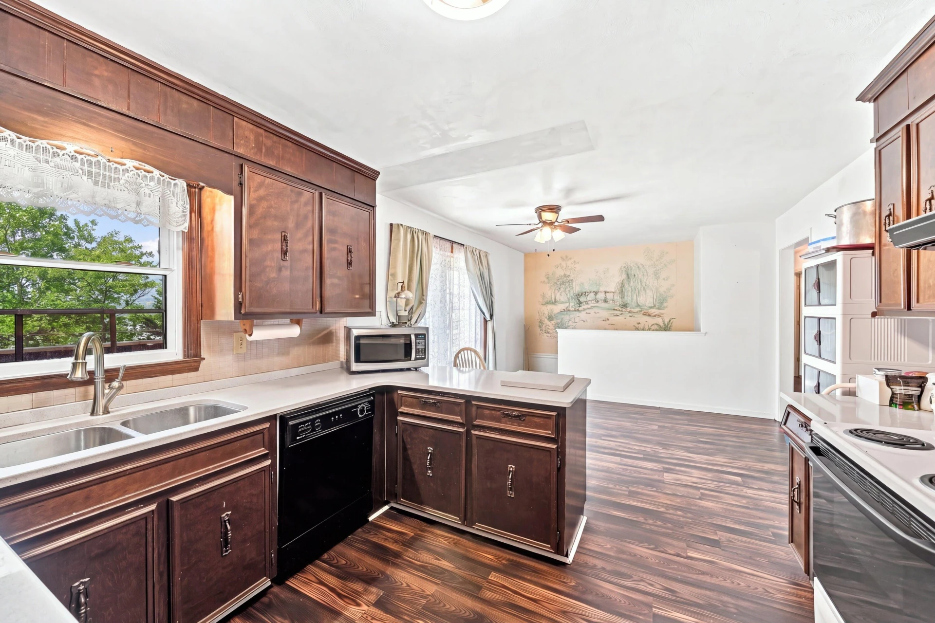 1400 Kathryn LN - Photo 7