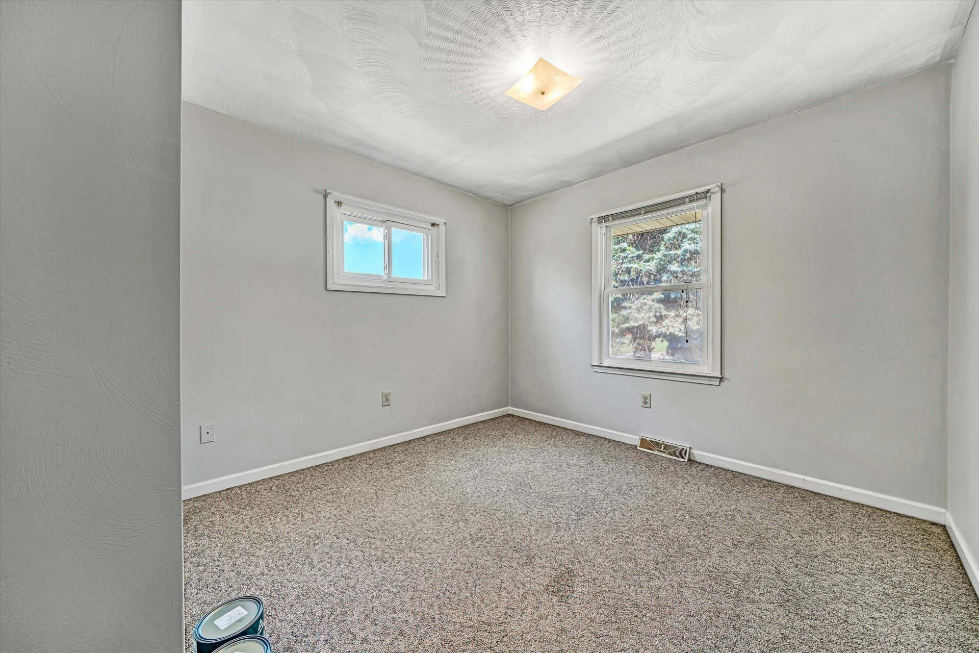 1400 Kathryn LN - Photo 10