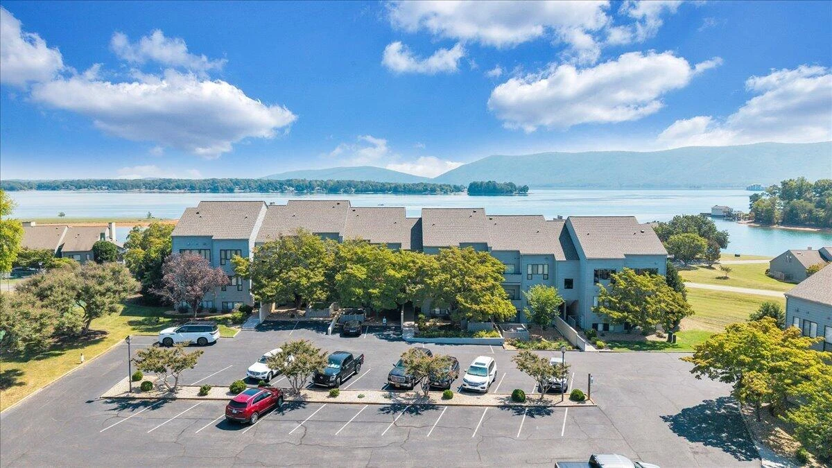 70 Clubhouse Towers CIR #609 - Photo 5