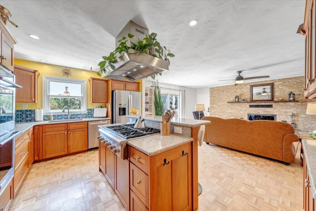 4800 Wade RD - Photo 18