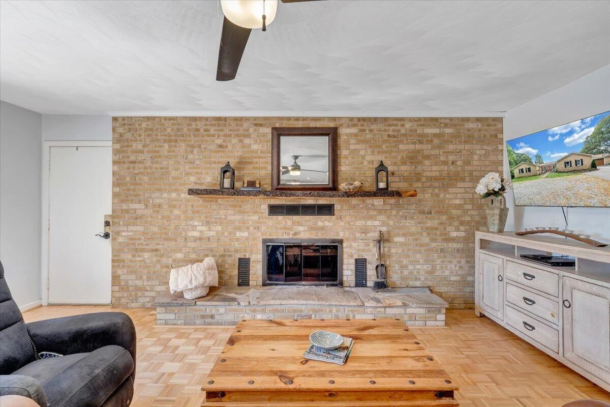 4800 Wade RD - Photo 24