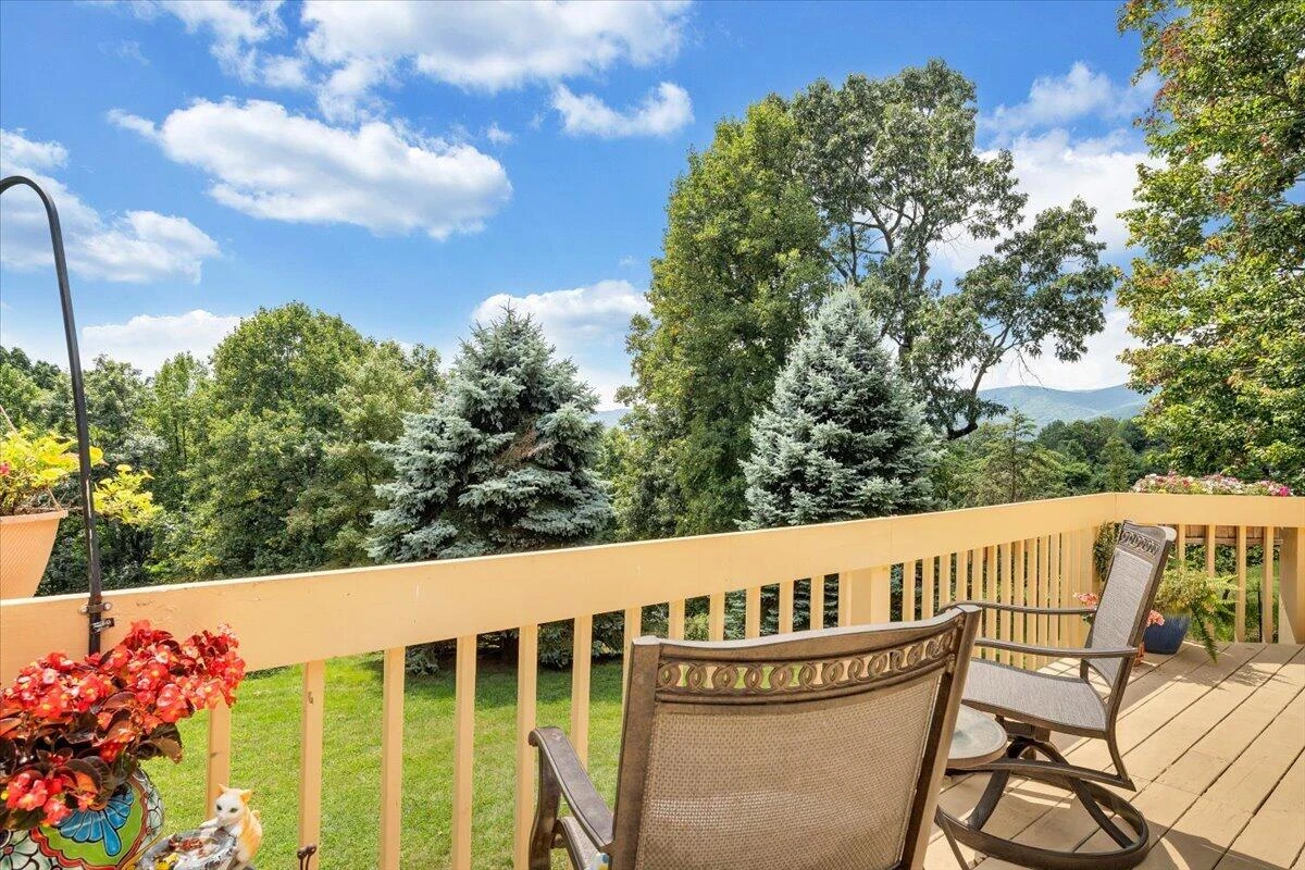 4800 Wade RD - Photo 71