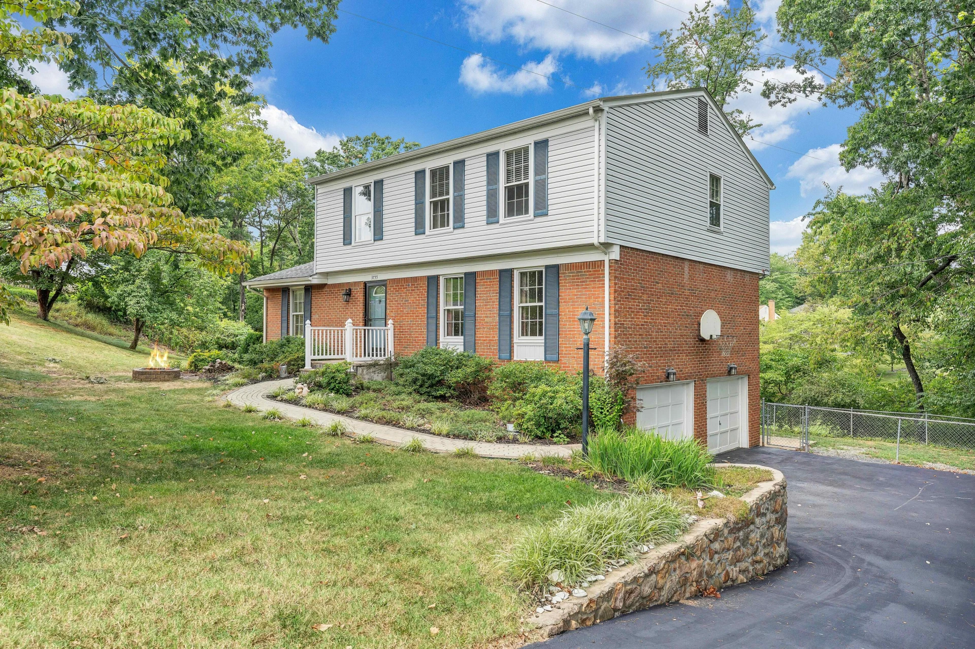 3755 Kentland DR