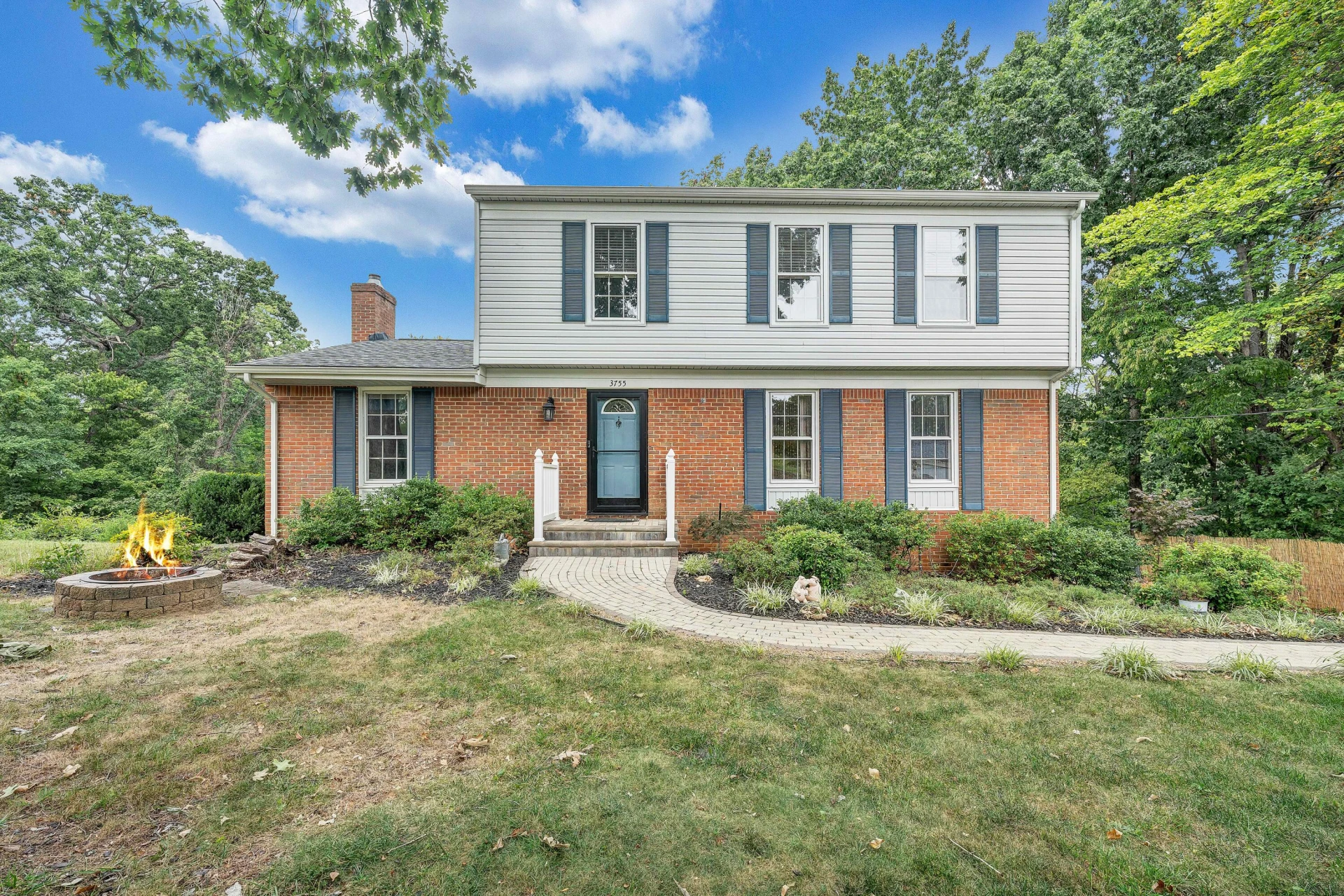 3755 Kentland DR - Photo 2