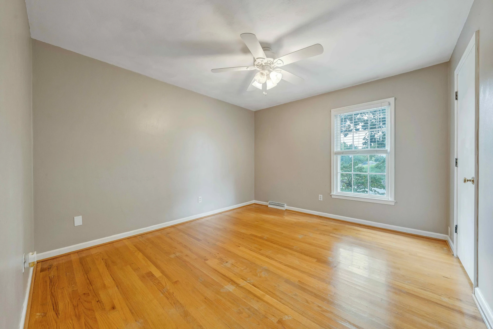 3755 Kentland DR - Photo 29