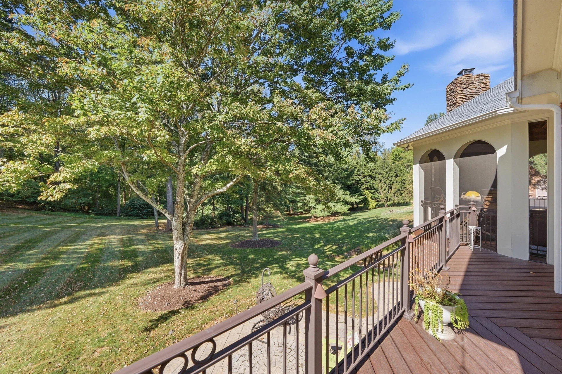 1538 Strawberry Mountain DR - Photo 28