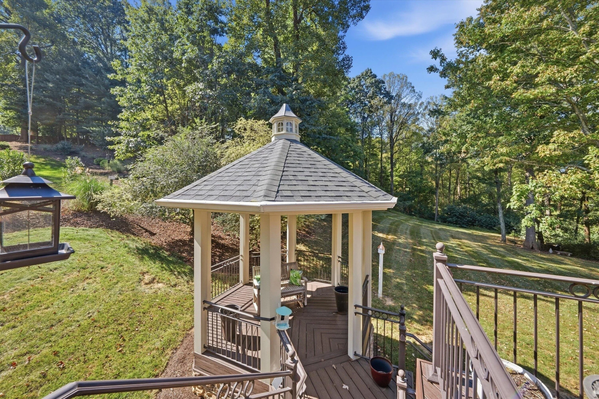1538 Strawberry Mountain DR - Photo 29