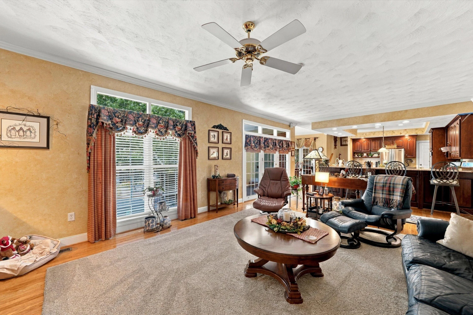 1538 Strawberry Mountain DR - Photo 34