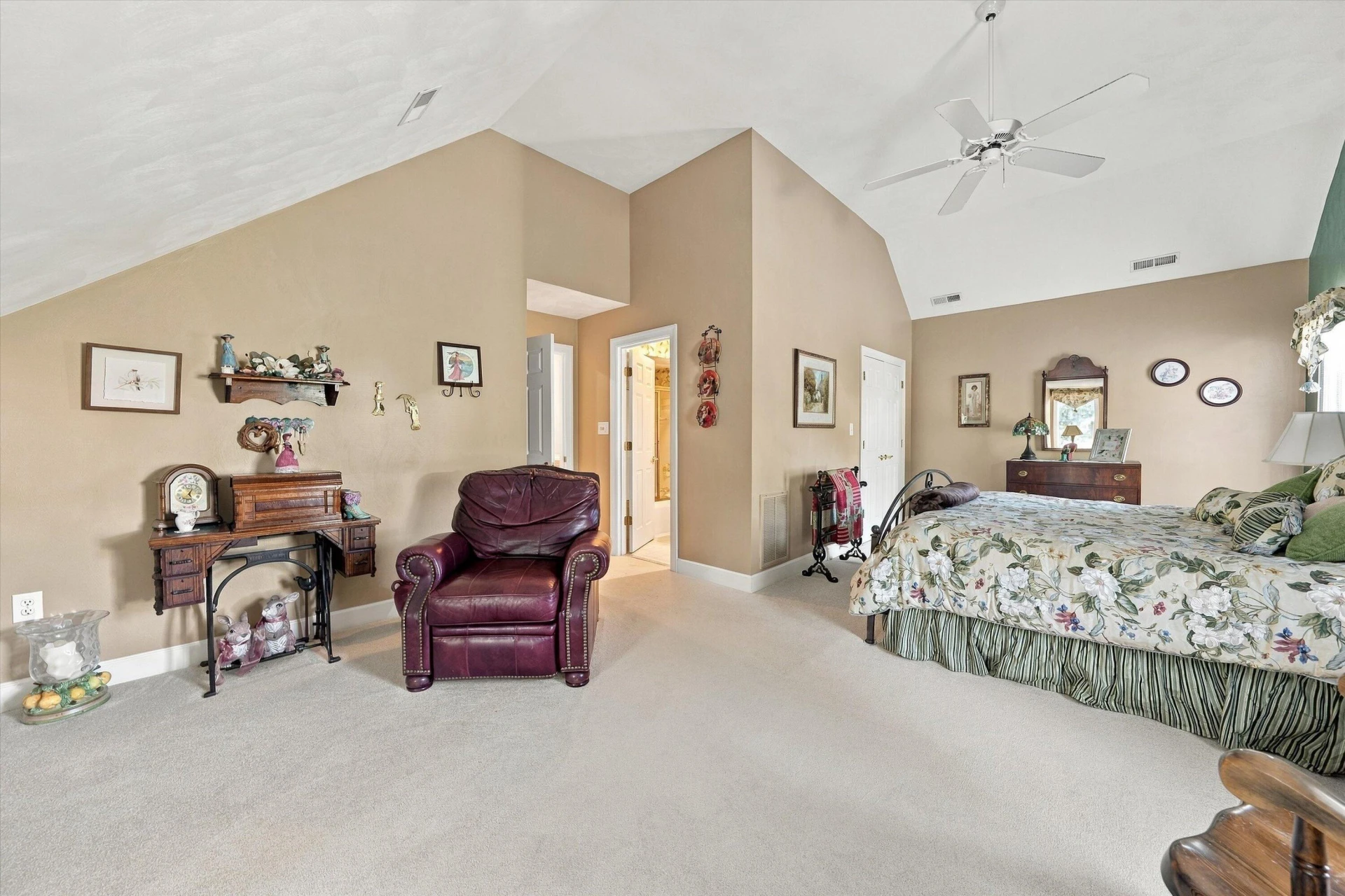 1538 Strawberry Mountain DR - Photo 45