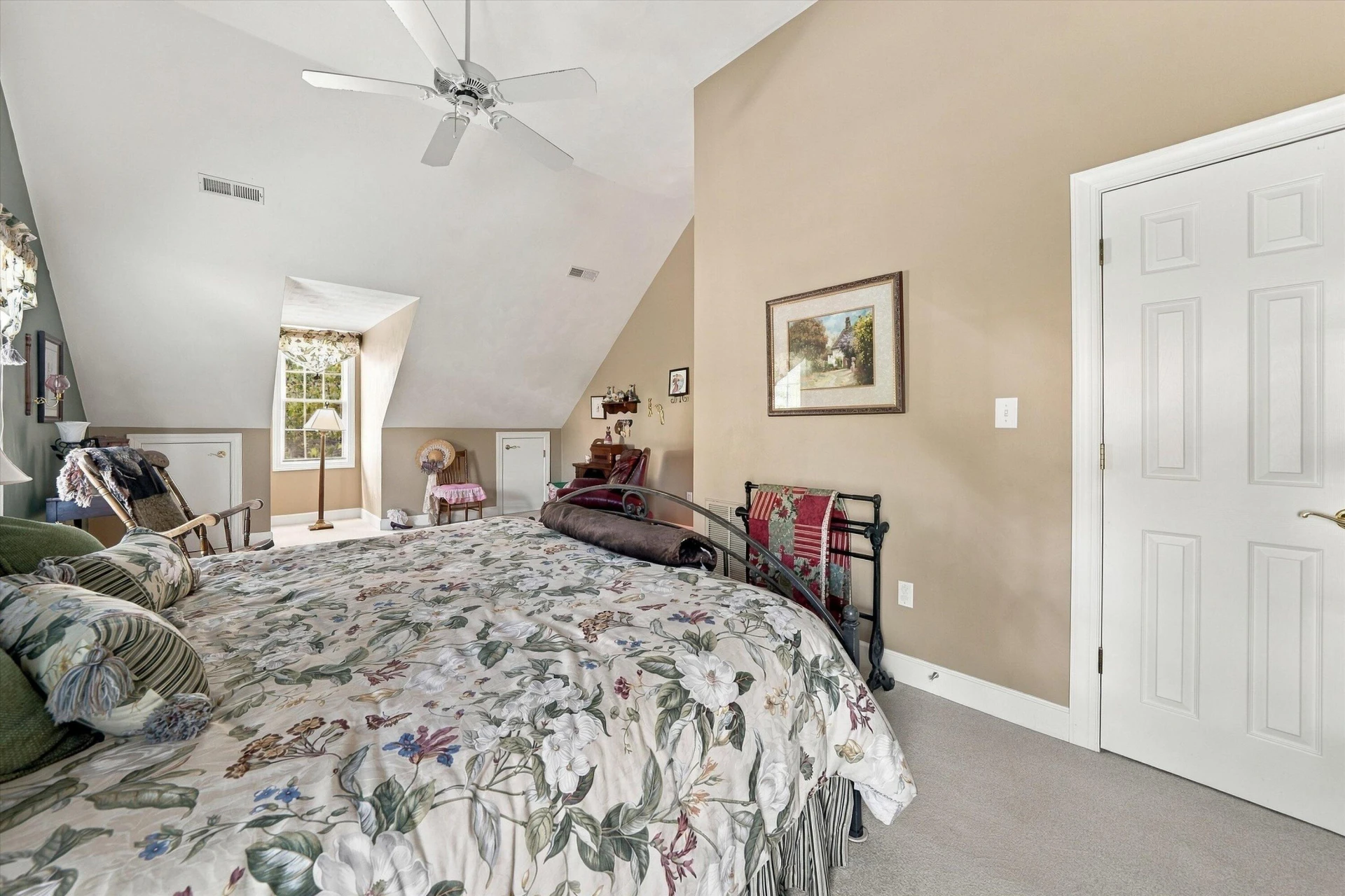 1538 Strawberry Mountain DR - Photo 46