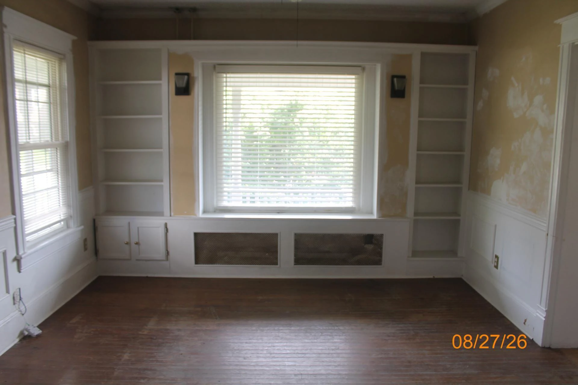 314 E Hawthorne ST - Photo 5