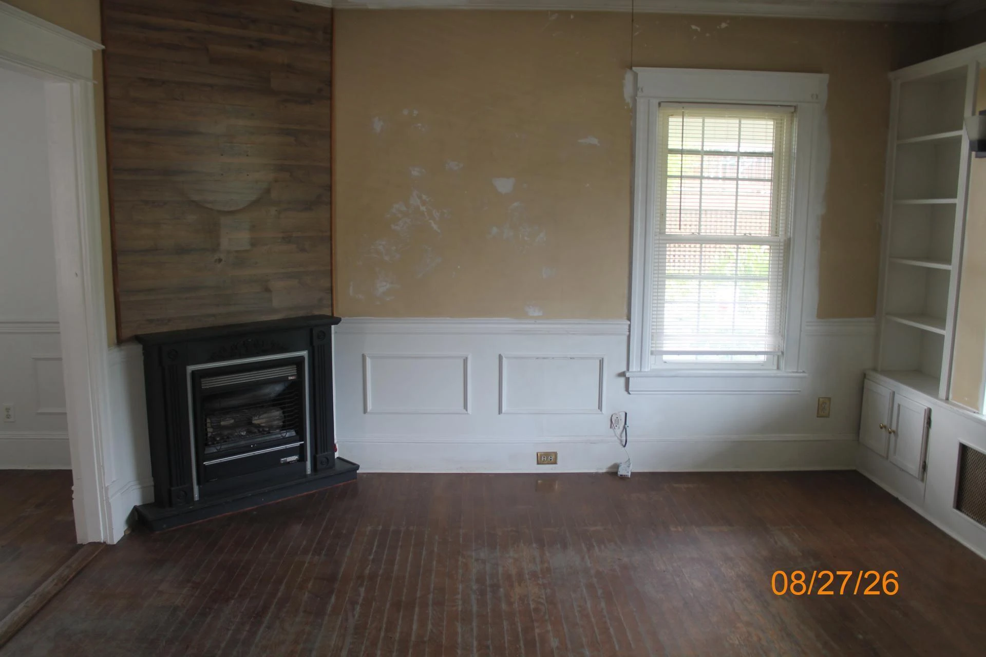 314 E Hawthorne ST - Photo 6